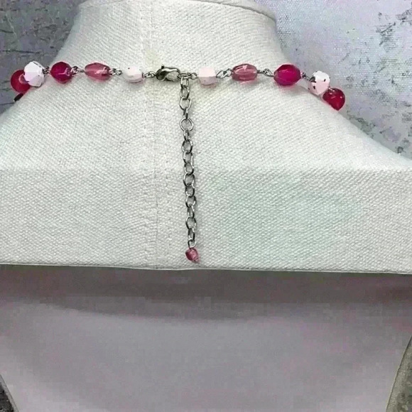 Vintage Pink Glass Bead Necklace - Picture 2 of 2